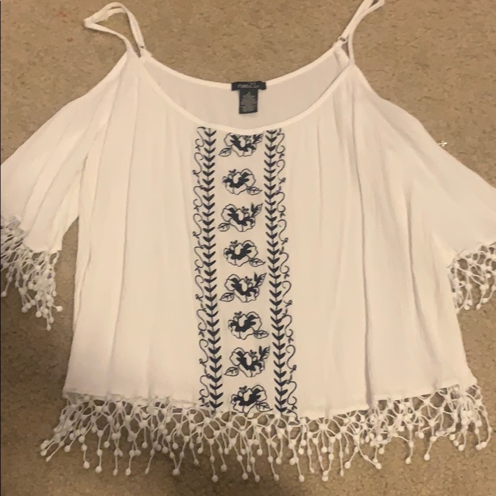 Rue 21 Cropped shirt